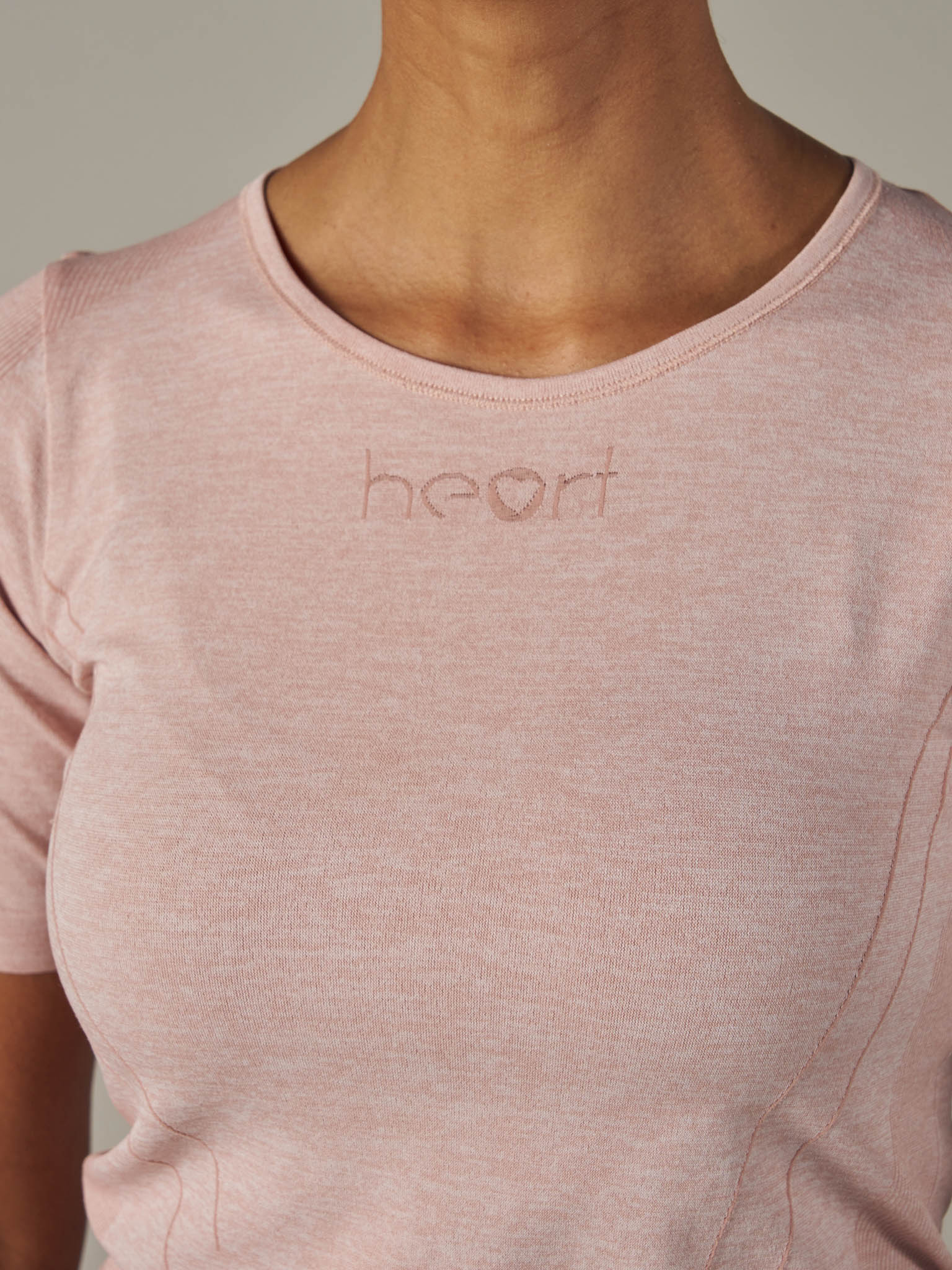 Modelshot / Misty Rose / Detail